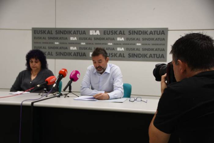 Epaiek emandakoa, funtsak kendu