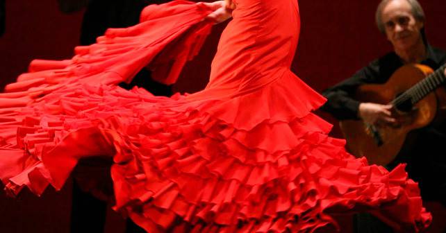 Cuadro flamenco taldearen Entre aguas ikuskizuna