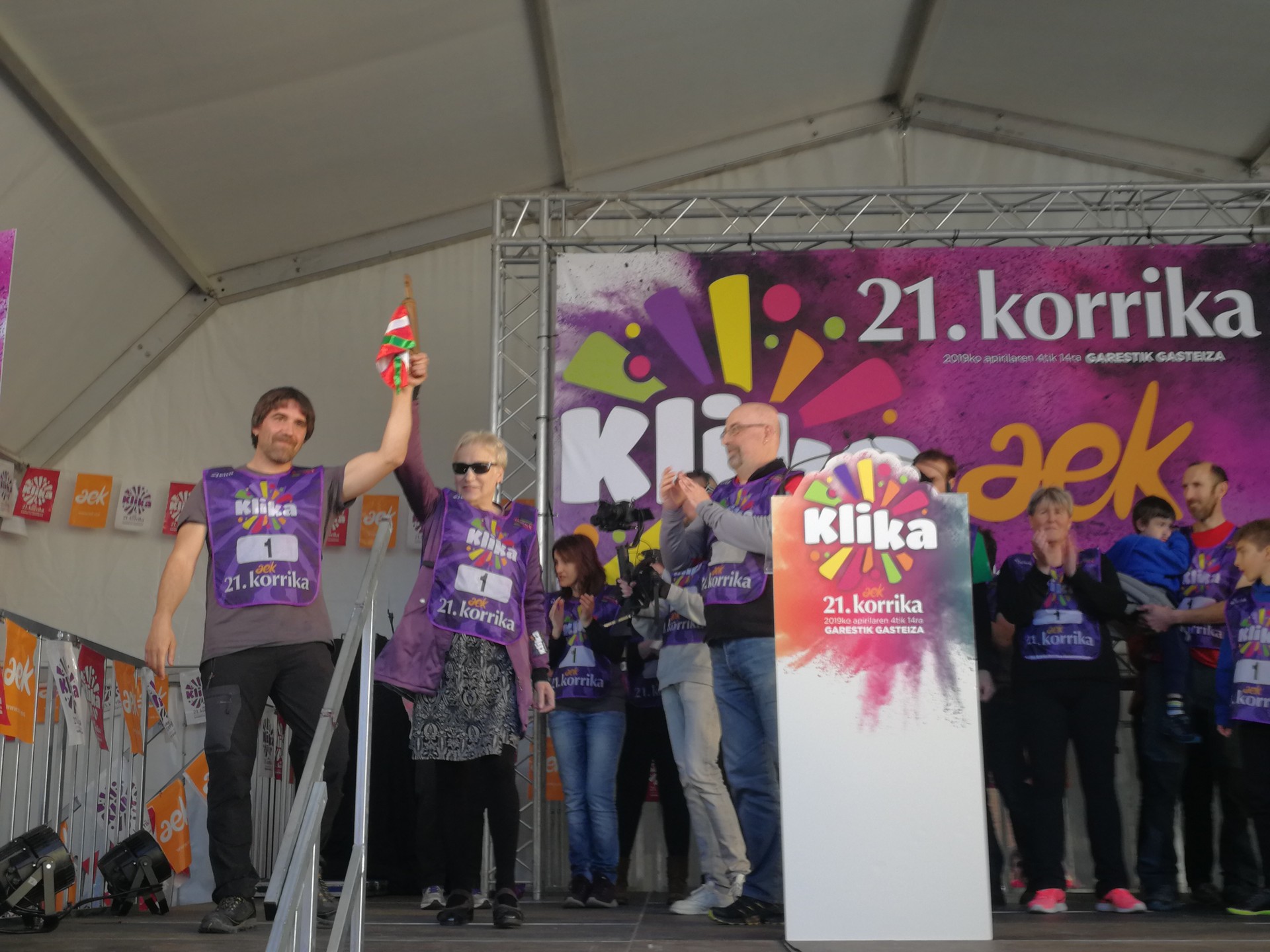 Klika Korrika, klika euskarari