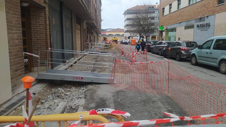 Kaleak berritzeko lanak luzatuko dira