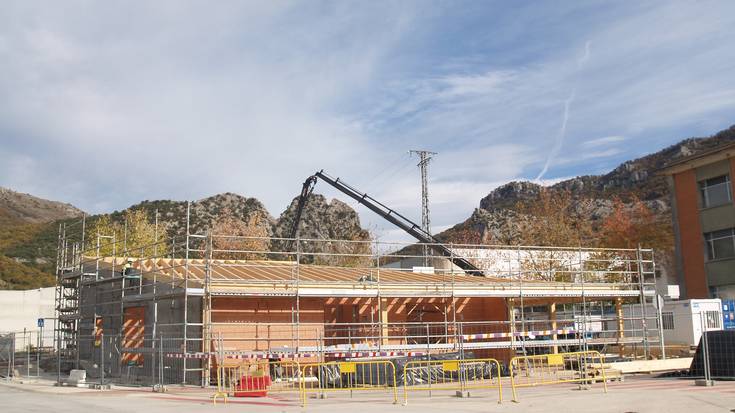 Basozainen egoitza, Iturmendiko udalaren lanpostua eta torturatuen biktima aitortzak