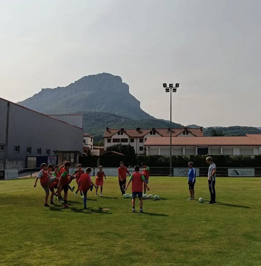 Lagun Arteak Aste Santuko campusa antolatu du estreinakoz