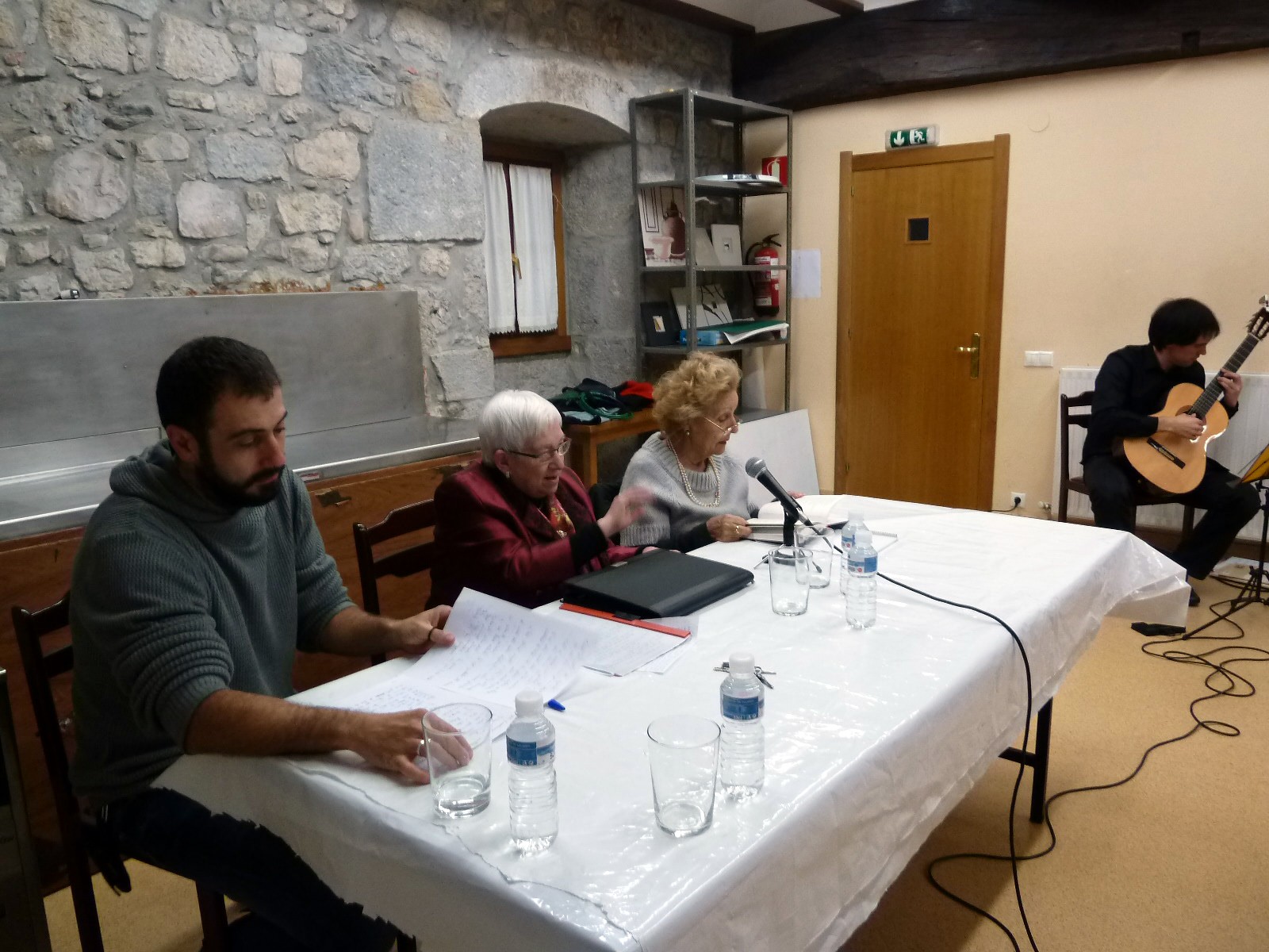 Poesiarekin hitzordua 
