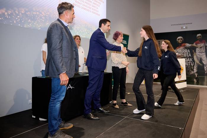 Siets Goikoetxea eta Ane Berastegi, gazte talentu sakandarrak