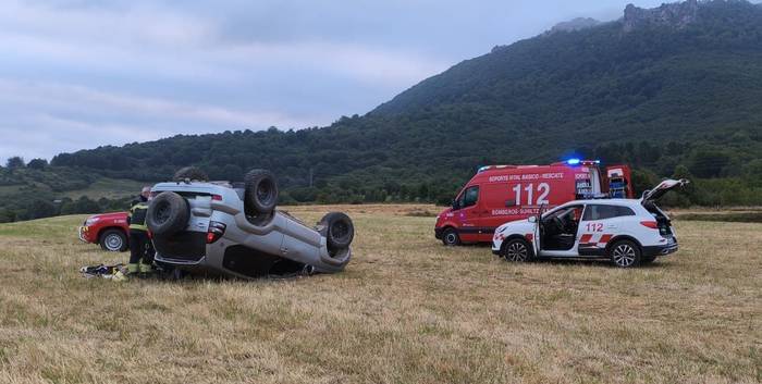 Urdindarra auto istripuan hila