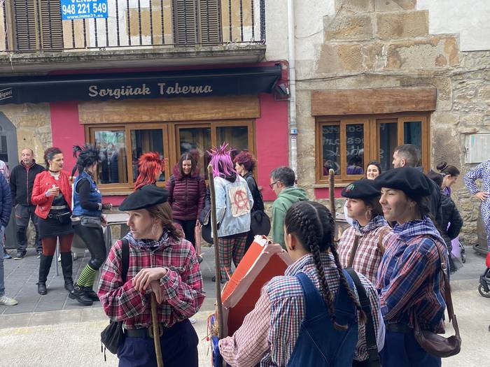 Mozorroak eta zatamarroak Lakuntzan