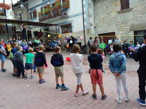 Despopulazioak zortzi udalerri jo ditu