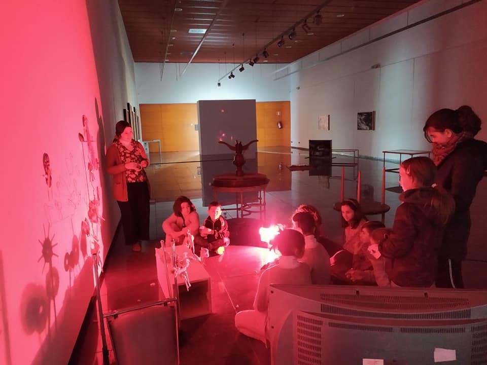 Arte eszeniko garaikidearen erakustaldia gaur Iortian