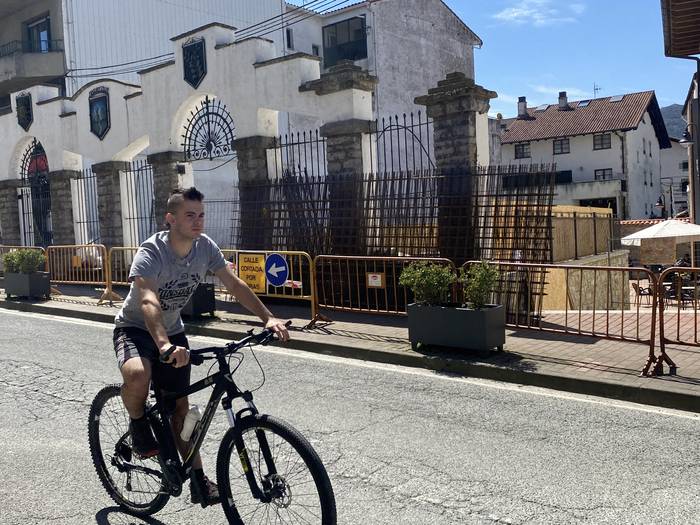 Estalpea eraikitzeko lanak hasi dira