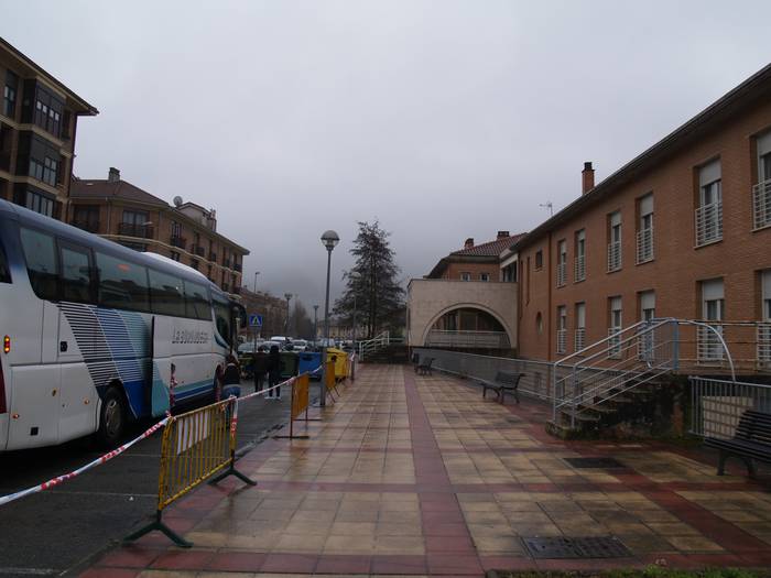 Autobusak Idertzegainen geldituko dira