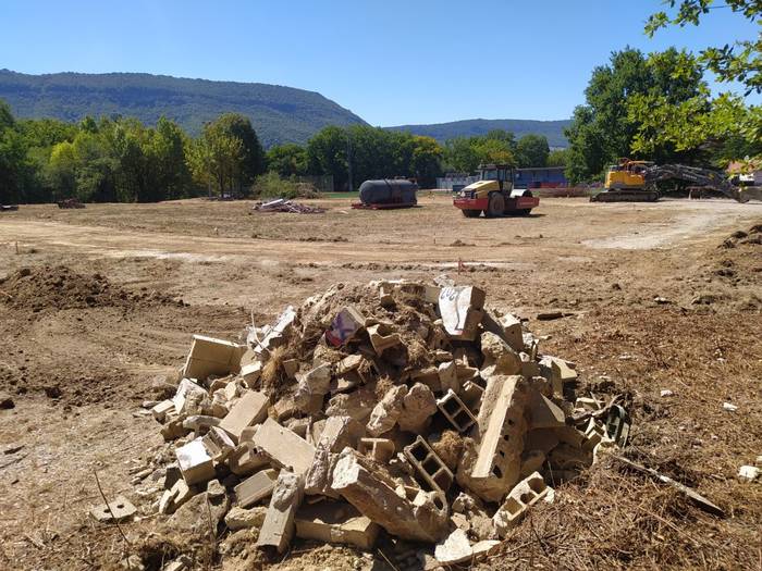 Dantzalekuko irristaketa eta txirrindularitza pista berria, bidean