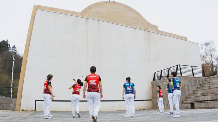 Asteburuko kontuak, emakumezkoen pilota, manifak, aurrejubilazioa eta urte berria