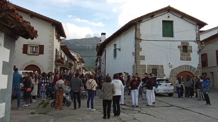 Mikel Donea festak Uharte Arakilen