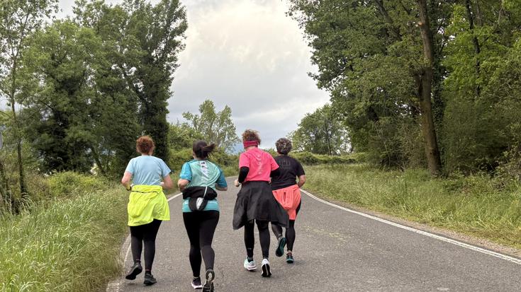 Sakandarrak Emakumeendako Sakanako Atletismo Eskolara animatu dituzte