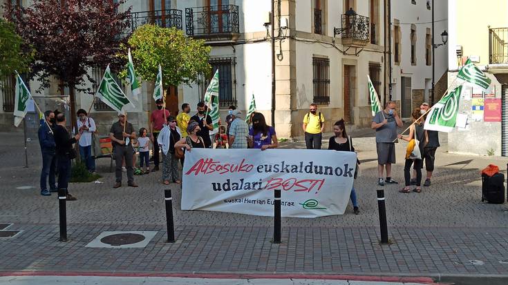 "Udalaren ordenantzak dio euskarari lehentasuna eman behar zaiola"