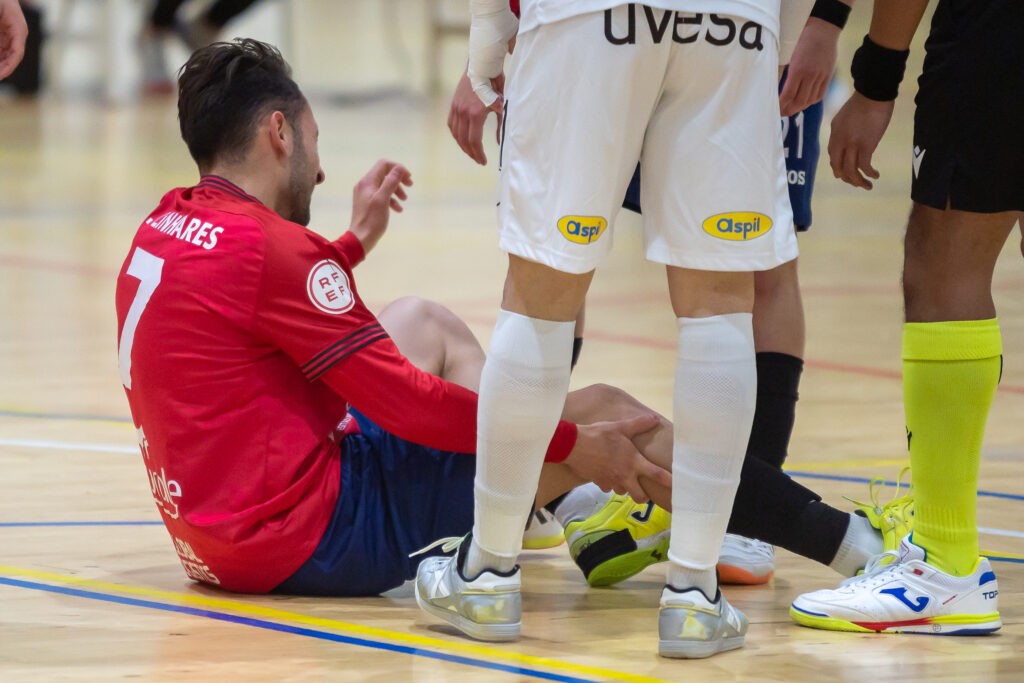 Osasuna Magna Xotak Linhares denboraldi osorako galdu du