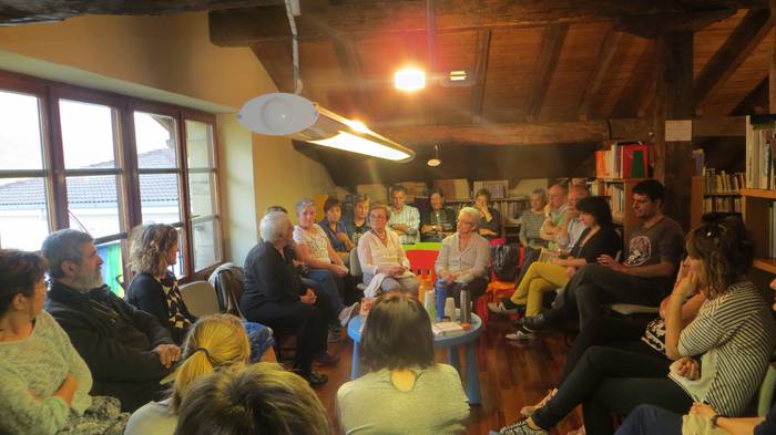 36ko estatu kolpearen ondoren hildako eta errepresaliatuei aitortza ekitaldia 