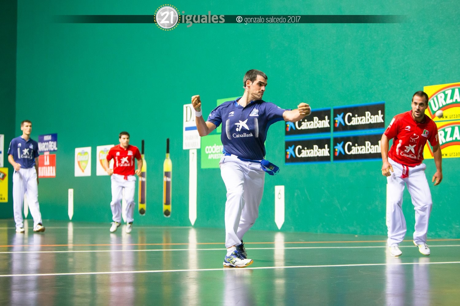 Zabaletak eta Ezkurdiak bikain ekin diote sanferminetako Torneoari