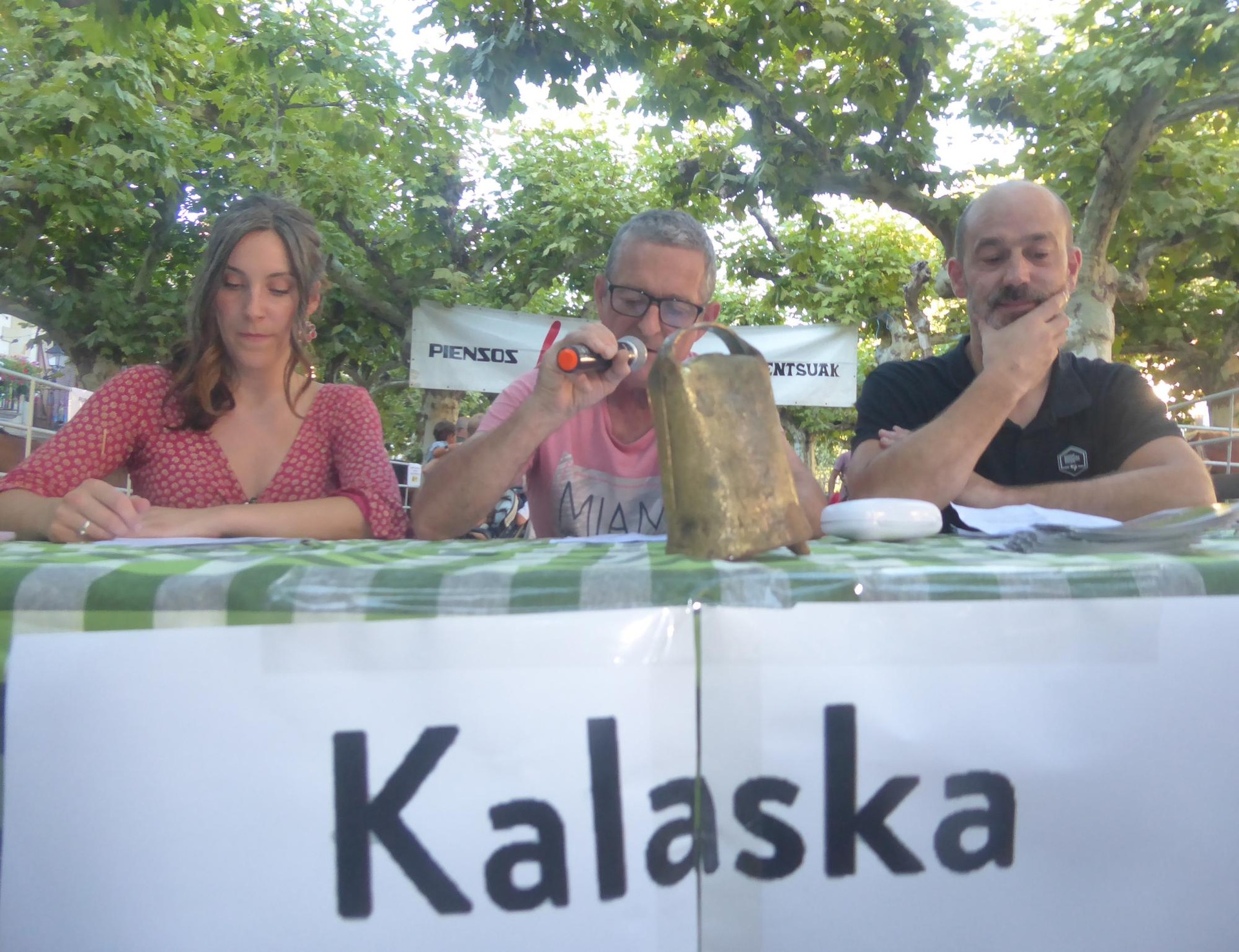 Iraunkortasunari, Kalaska
