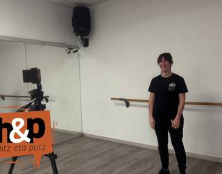 Hitz eta Putz dantzari batekin