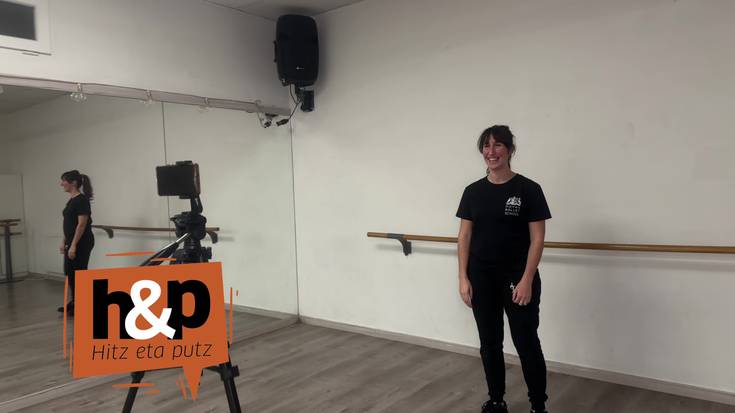 Hitz eta Putz dantzari batekin