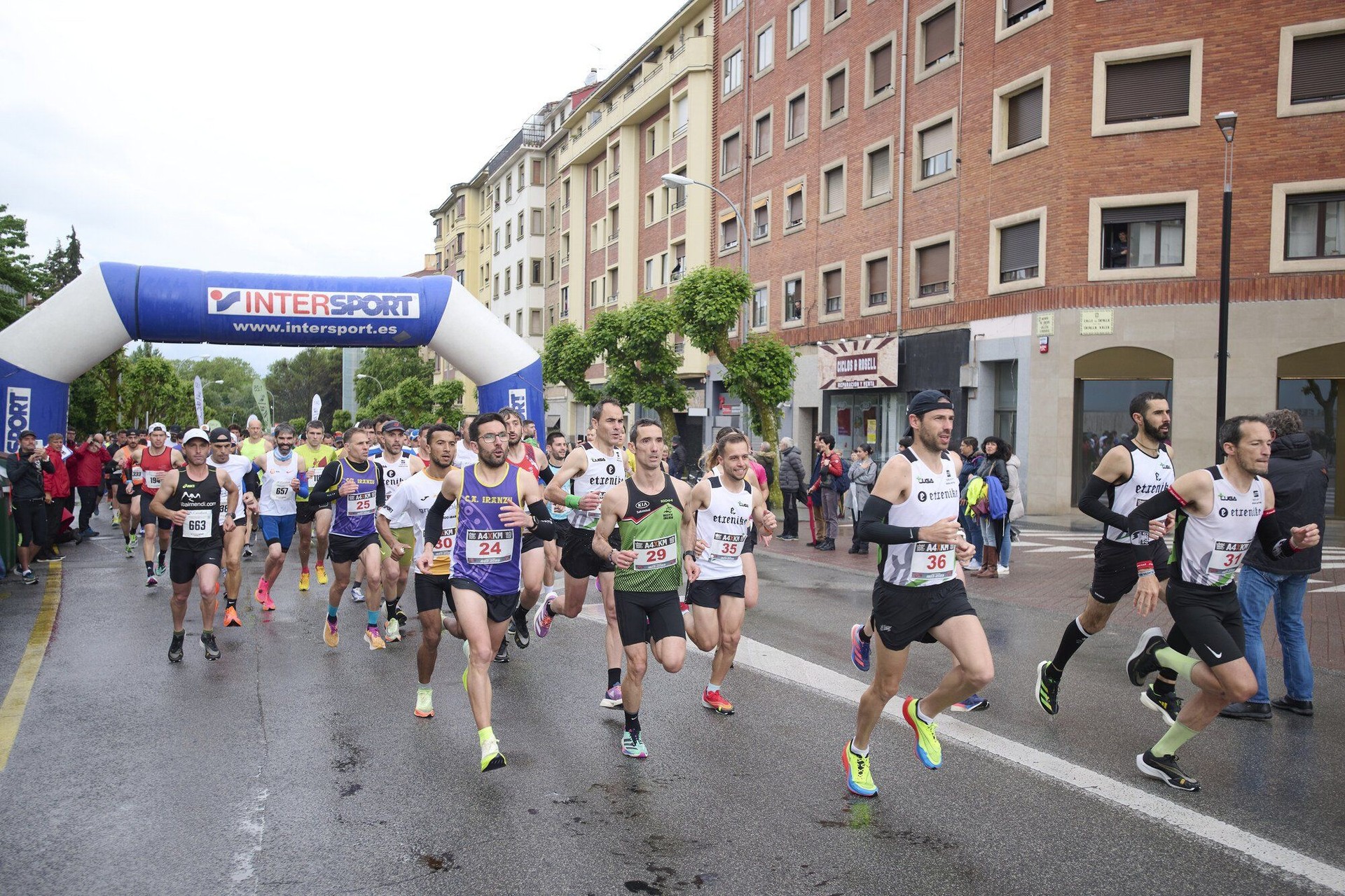 Estarriaga, Sobredo eta Beunza Iruñeko podiumean