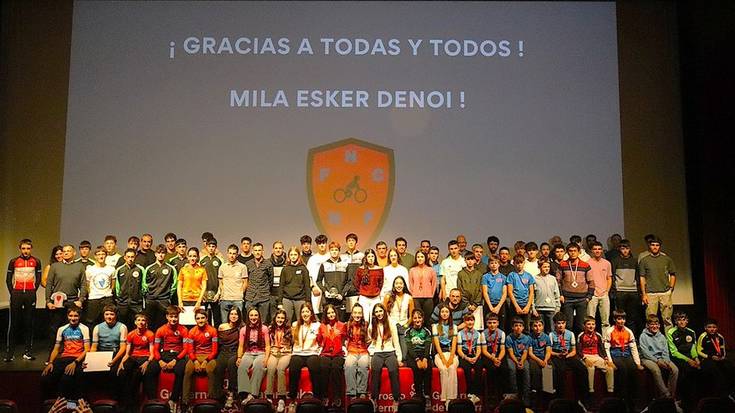 Sakandarrak sarituta Nafarroako Txirrindularitza Galan