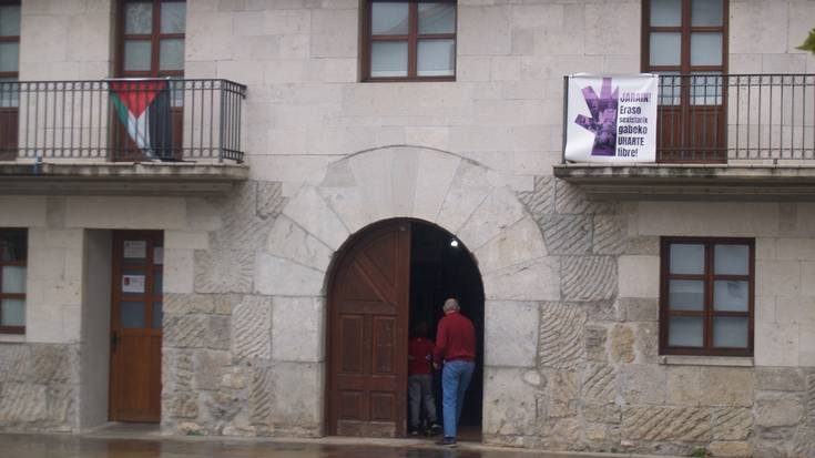 Elkartasun azokara objektuen bilketa eginen da