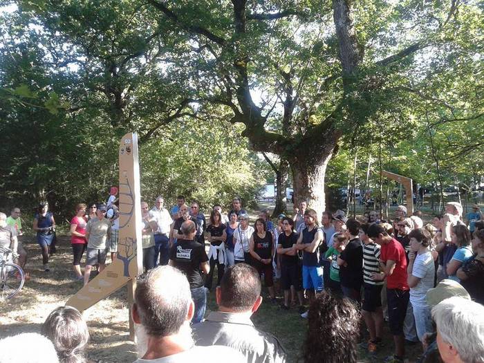 Dantzalekuko hariztiaren ibilbide interpretatiboa zabalik