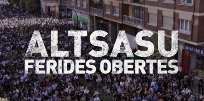 TV3k emanen duen "Altsasu: Ferides obertes" dokumentalaren zuzeneko emanaldia.