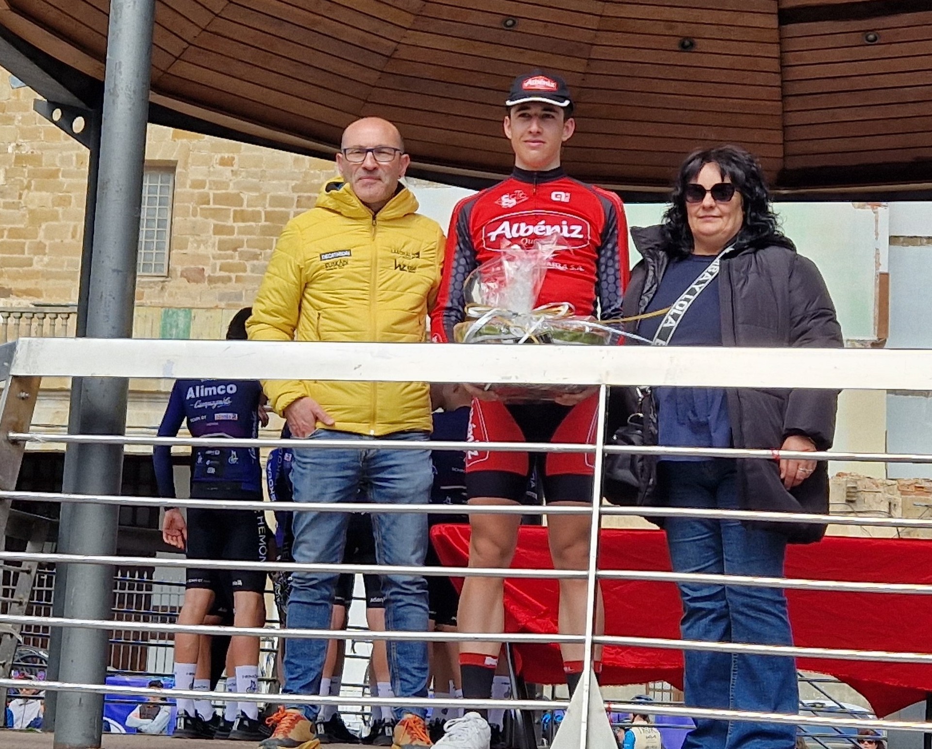 Erramu Trofeo jendetsua espero da Altsasun