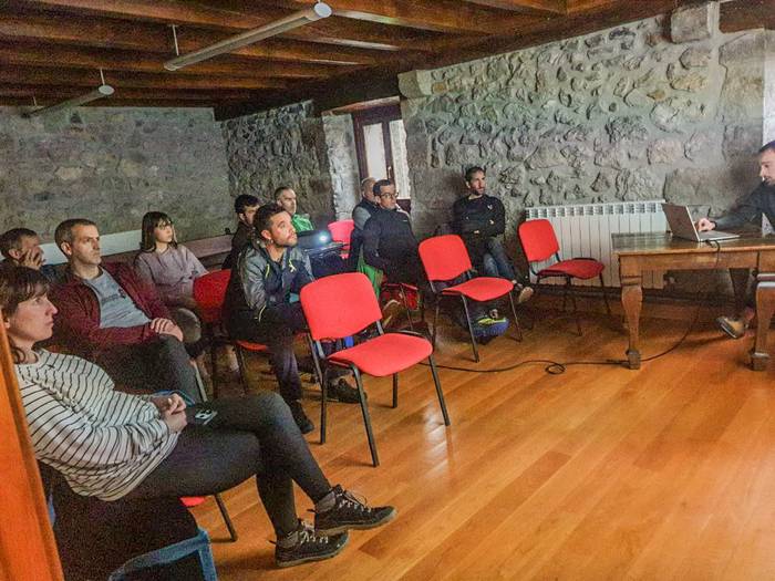 AHTk alternatiba duela azaldu dute