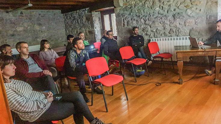 AHTk alternatiba duela azaldu dute