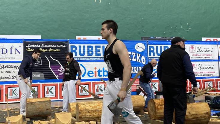 Mitxelenaren eta Erdoziaren aukera Oñatin