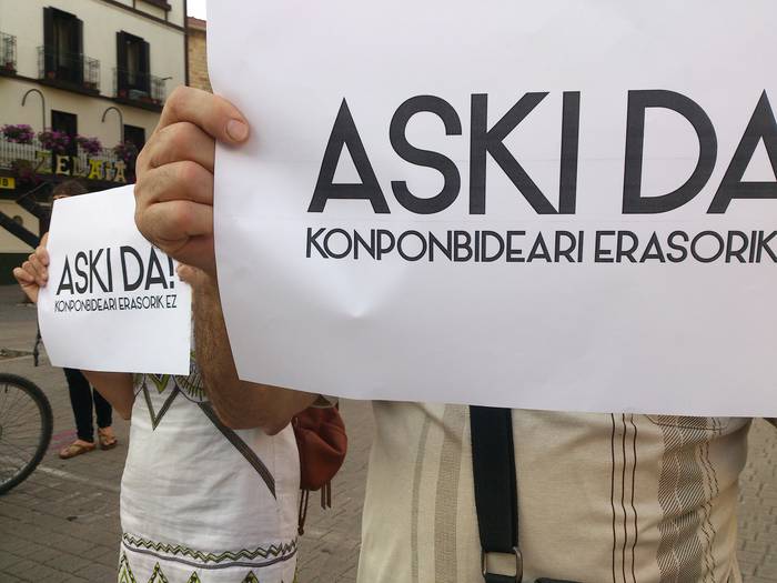 Herrikoen epaia kalean salatu dute