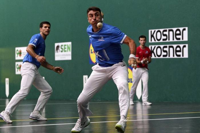 Zabaleta finalera, Martijaren gainetik pasatuta