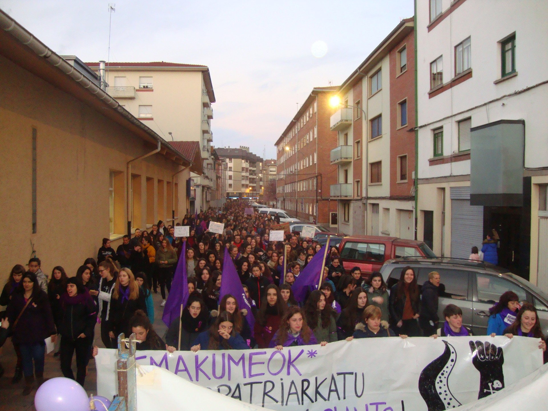 Martxoak 8ko egitarau zabala