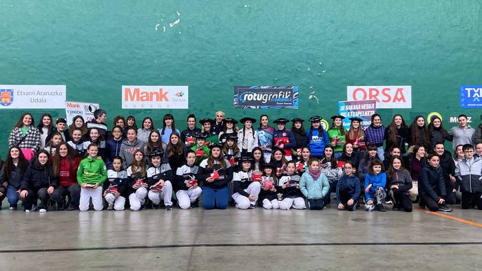 Final ikusgarrietan, zenbait txapela Sakanan geratu ziren