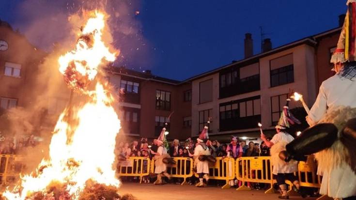 Asteburuko kontuak eta Maruxak taldearen azken lanaren aurkezpena
