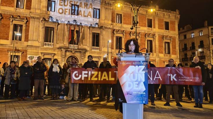 Nafarroan Pizkundea izan dadin ezinbestekoa da euskarak ofizialtasuna eskuratzea Nafarroa osoan