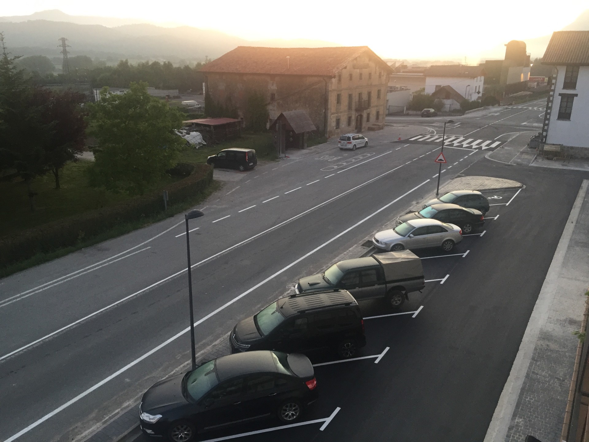 Urdiaingo sarrerak itxura berria du