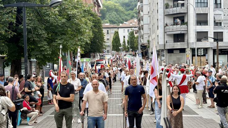 Foruak eta alkateen mugimenduaren memoria berritzeko ekitaldia egin da Bergaran
