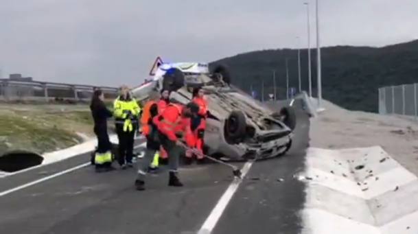 Auto istripuagatik emakumezkoa zaurituta