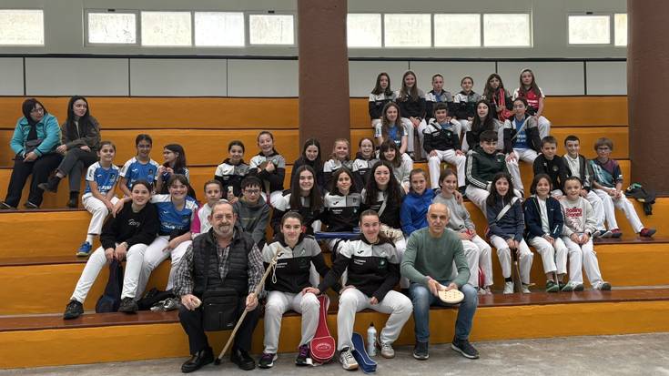 Euskalerriari pilotalekuak itxura paregabearekin ireki zituen berriz ateak