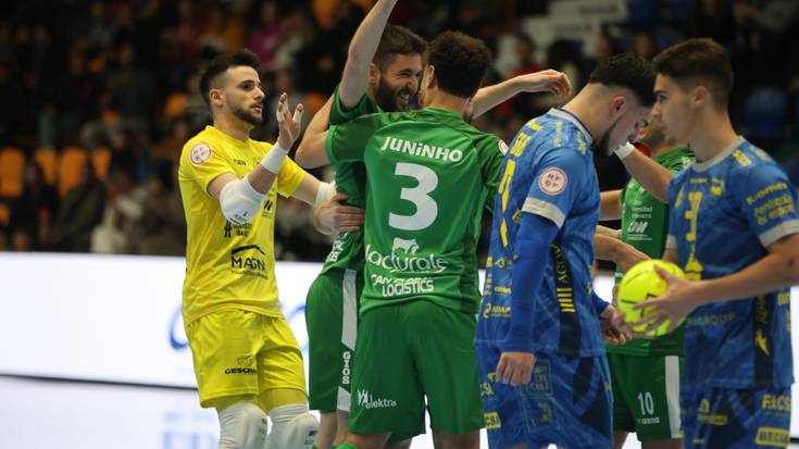 Xotak eta Peñiscolak seina berdindu zuten partida zoroan