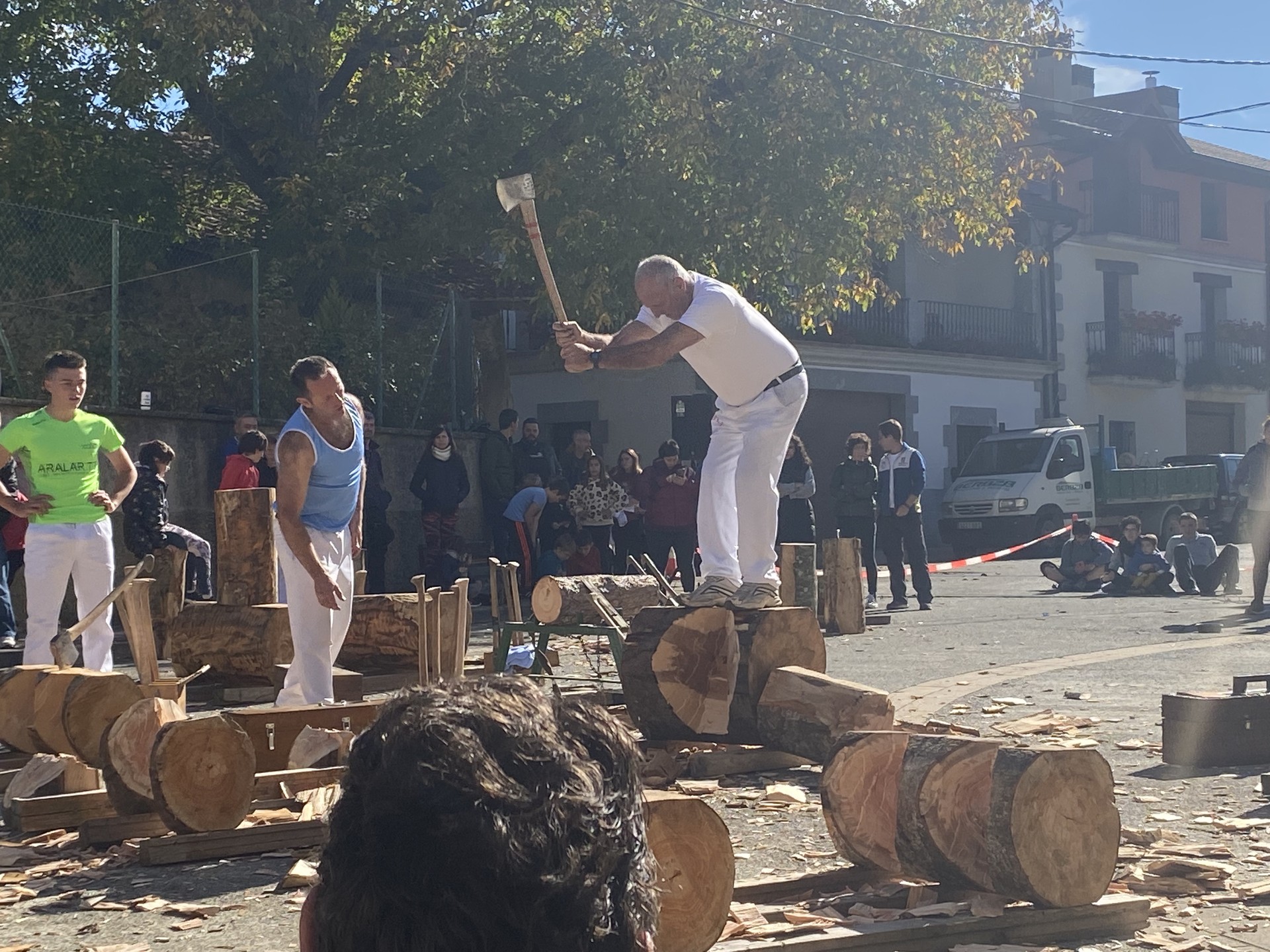 "Euskal Herrian dagoen aizkora eskola bakarra da Sakanakoa"