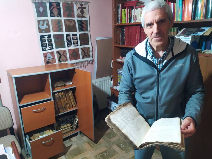 "Parrokiaren jarduera guztiaren erregistroa da"