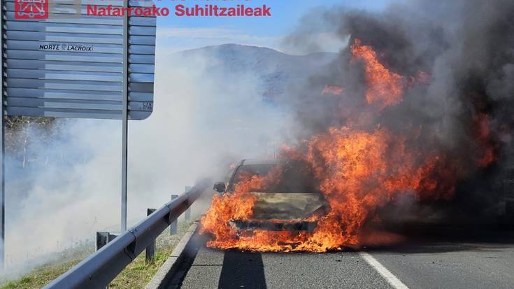 Autoak autobian su hartu zuen