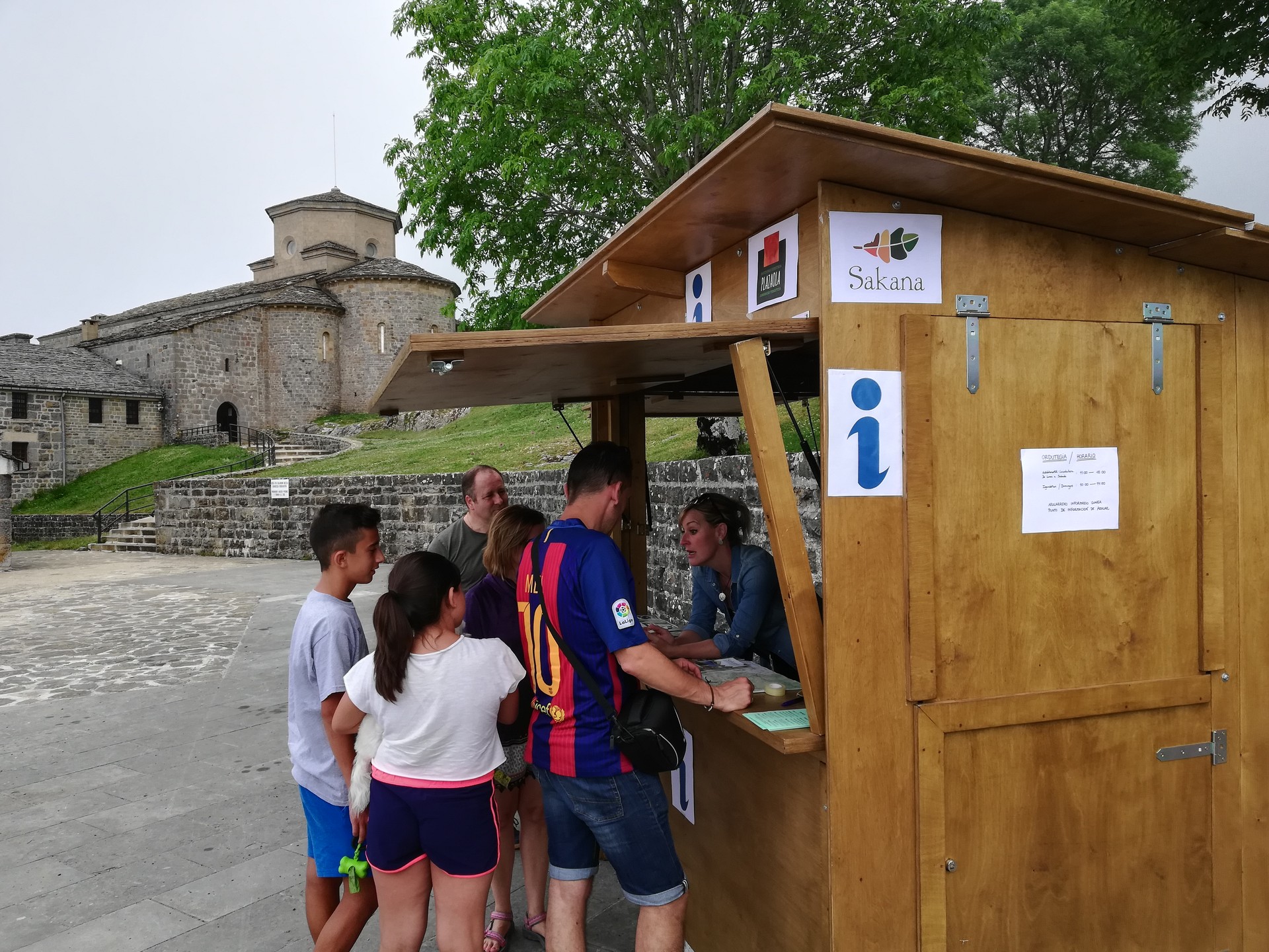 Mankomunitateak bi turismo informatzaile kontratatuko ditu