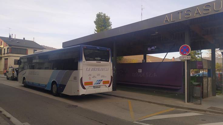 Altsasuko Udalak asteburuetarako gaueko autobus zerbitzua eskatu du